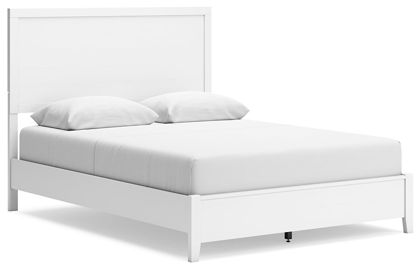 Binterglen Queen Panel Bed with Dresser and Nightstand