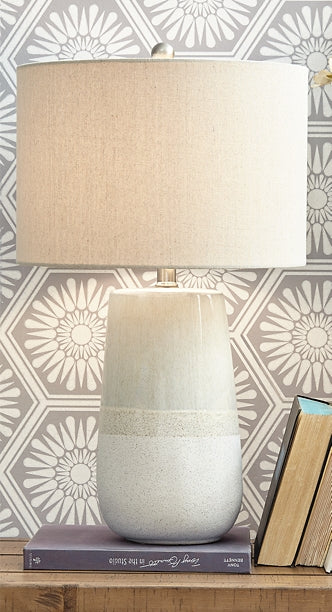 Shavon Ceramic Table Lamp (1/CN)